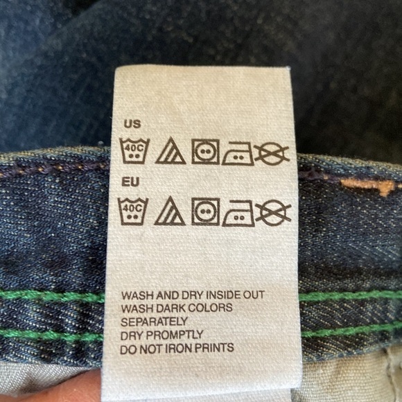 Tommy Hilfiger Freedom Flare Dark Wash Denim Jeans Size 8 NWT - Picture 12 of 16